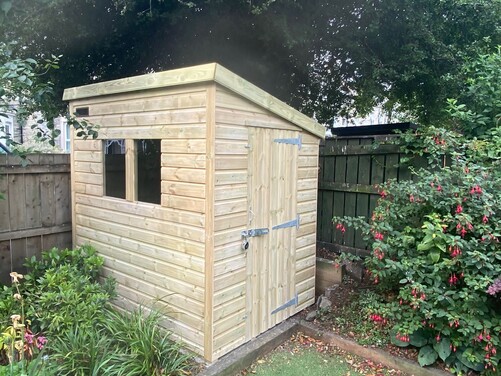 #P016 7x5 Pent Shed