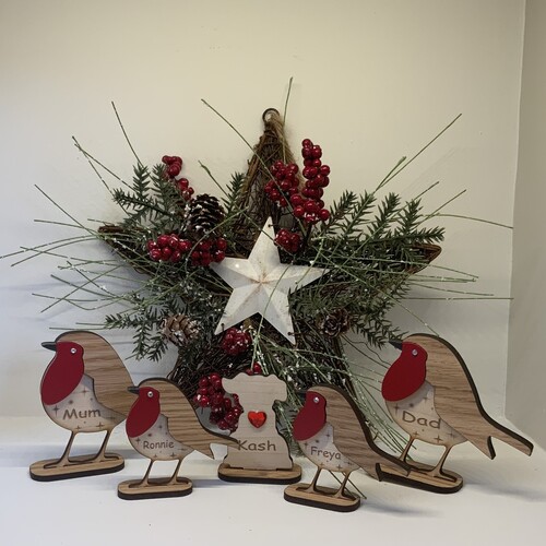 Robin Family Freestanding Christmas Decoration