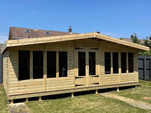 #SHA010 20x14 Apex Summer House