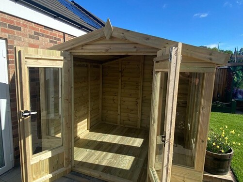 #SHA040 8x8 Apex Summer House