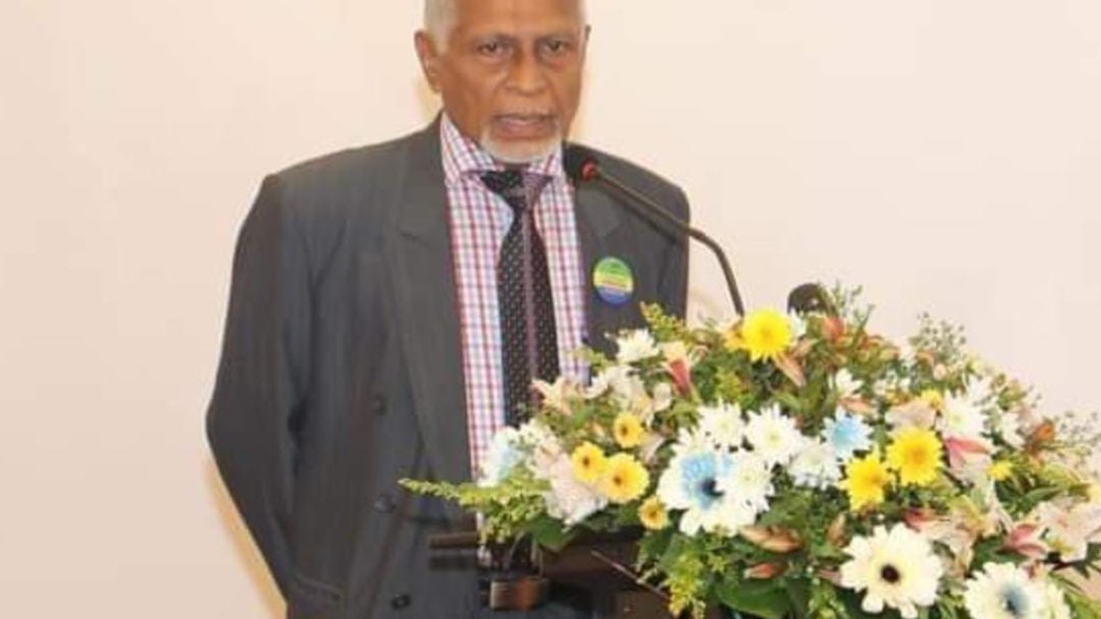 நீதிபதியின் ராஜினாமாவும் சிக்குண்ட தீர்ப்பும்