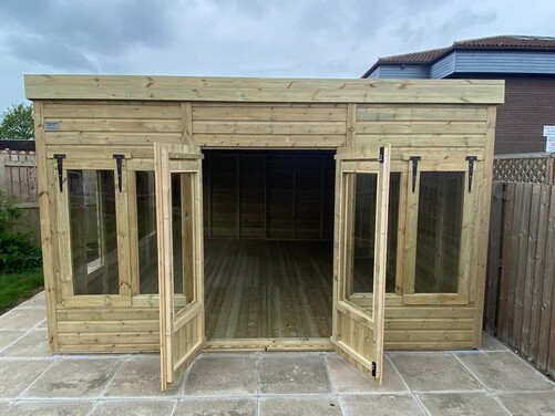 #SHP009 16x14 Pent Reverse Summer House