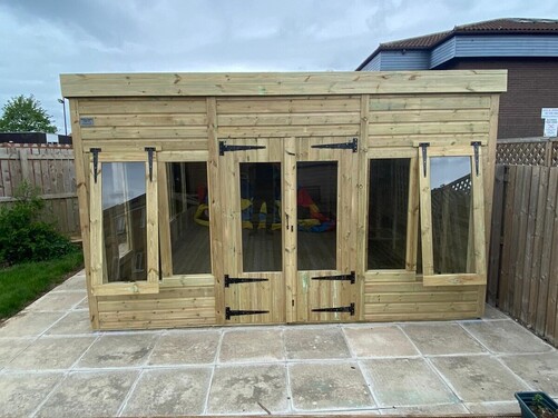 #SHP009 16x14 Pent Reverse Summer House