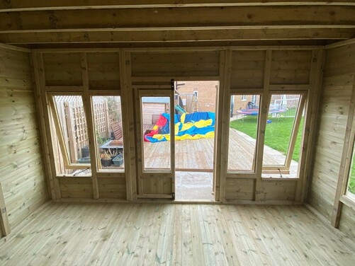 #SHP009 16x14 Pent Reverse Summer House