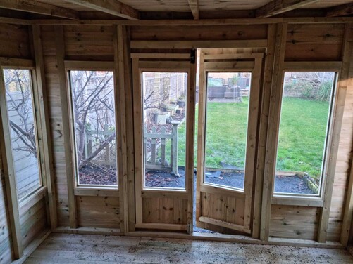 #SHP023 10x10 Pent Summer House