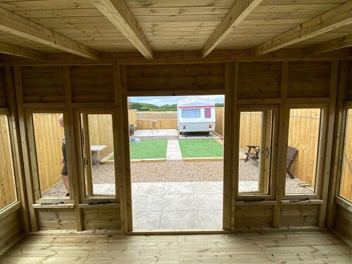 #SHP032 14x10 Pent Summer House