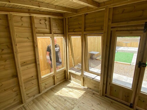 #SHP032 14x10 Pent Summer House