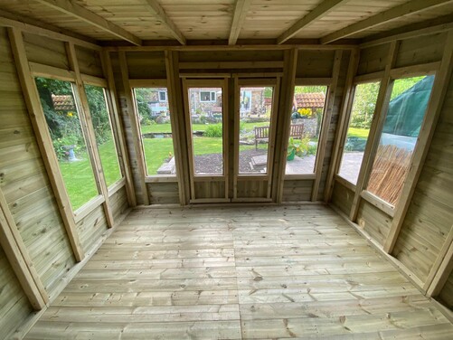 #SHP035 10x10 Pent Summer House