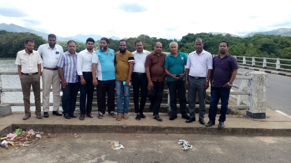 கள விஜயம்