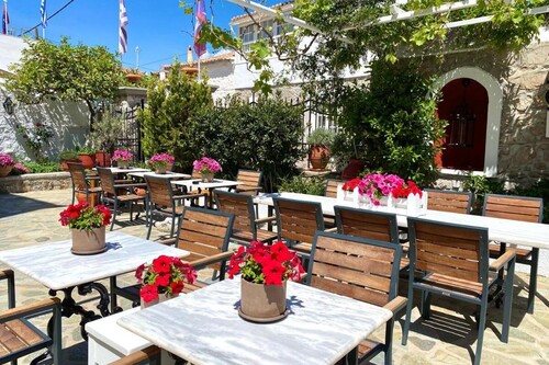 Mistral Hotel - Hydra  