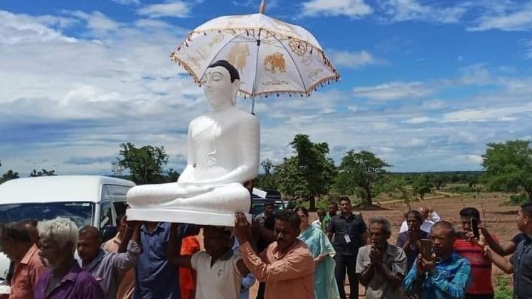 மயிலத்தமடுவில் புதிய புத்தர் சிலை
