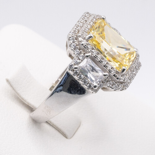 925 sterling silver ring set on yellow moissanite stone