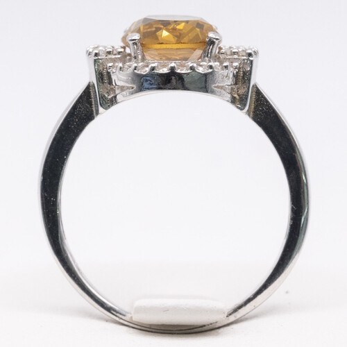 925 sterling silver ring set on colour changing Zultanite stone