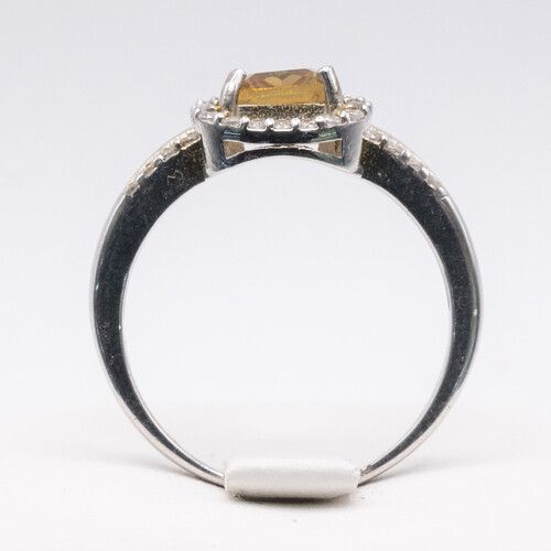 925 sterling silver ring set on colour changing Zultanite stone