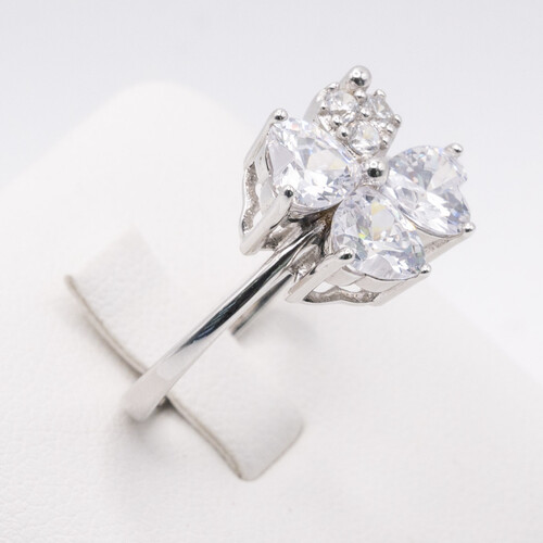 925 Sterling Silver Ring Plated in Rhodium