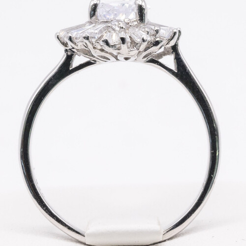 925 Sterling Silver Ring Plated in Rhodium