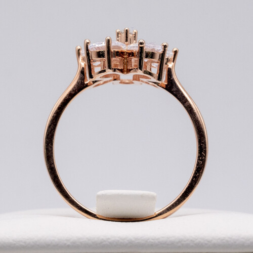 Flower Designed Zirconia Stones Set on Rose Gold Plated 925 Sterling Silver Ring