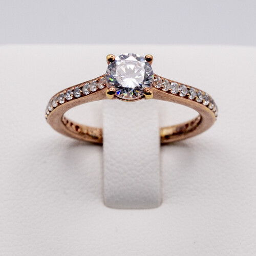 Zirconia Stones Set on Rose Gold Plated 925 Sterling Silver Ring