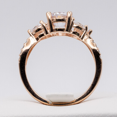 Zirconia Stones Set on Rose Gold Plated 925 Sterling Silver Ring