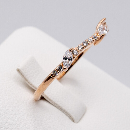 Zirconia Stones Set on Rose Gold Plated 925 Sterling Silver Ring