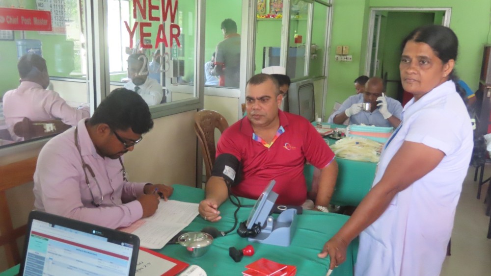 கல்முனை அஞ்சல் அலுவலகத்தில் குருதி தானம்