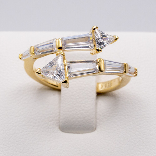 Baguette cut zirconia stones set vertically on yellow gold plated silver ring