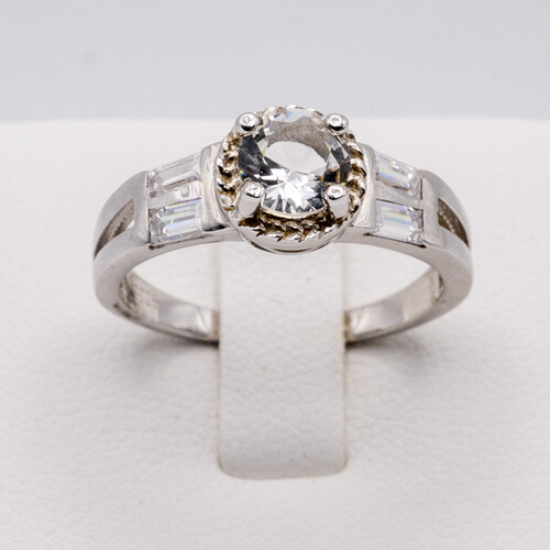 Solitaire zirconia stone set on rhodium plated 925 sterling silver ring