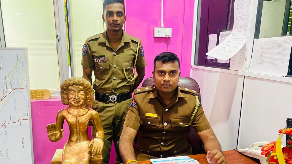 கடத்தி வரப்பட்ட ஐம்பொன் சிலை மீட்பு