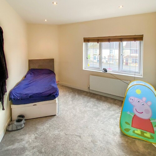 2 Bedroom Flat To Let