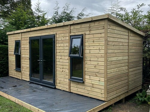 #PVC031 20x9 Pent Summer House
