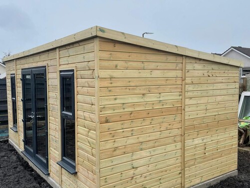 #PVC038 18x10 Pent Summer House