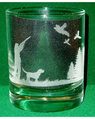Shooting Scene Engraved Crystal decanter and 4 whisky glasses