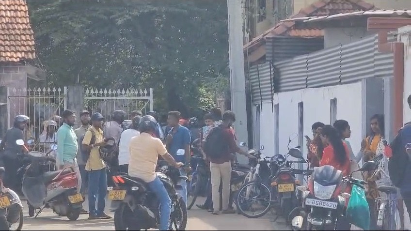 யாழ்ப்பாண பல்கலைக்கழக ஆசிரியர் அறிக்கை வாபஸ்