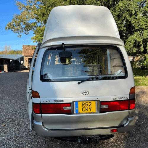 Toyota Granvia WELLHOUSE Camper Van 2 Berth 2690cc Petrol Automatic PRO Conversion