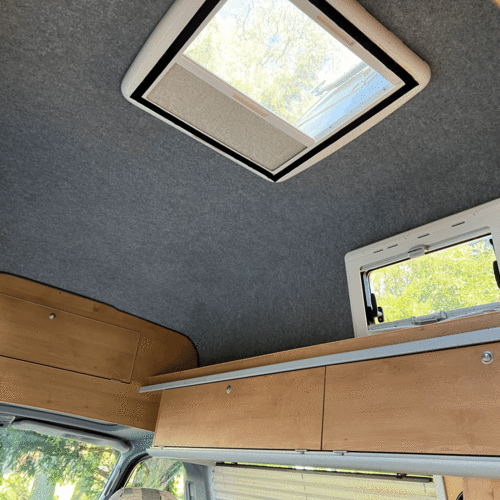 Toyota Granvia WELLHOUSE Camper Van 2 Berth 2690cc Petrol Automatic PRO Conversion