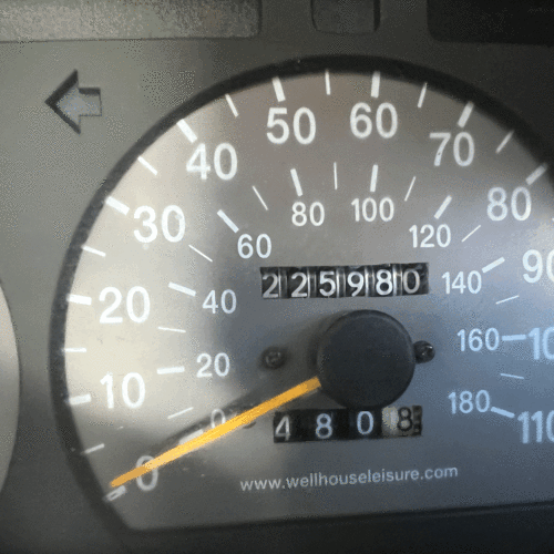 Toyota Granvia WELLHOUSE Camper Van 2 Berth 2690cc Petrol Automatic PRO Conversion