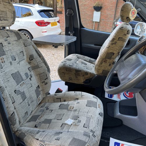 Toyota Granvia WELLHOUSE Camper Van 2 Berth 2690cc Petrol Automatic PRO Conversion