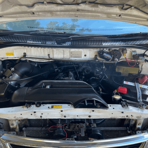 Toyota Granvia WELLHOUSE Camper Van 2 Berth 2690cc Petrol Automatic PRO Conversion