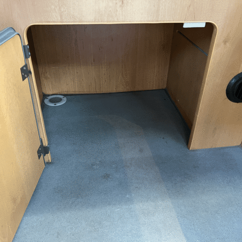 Toyota Granvia WELLHOUSE Camper Van 2 Berth 2690cc Petrol Automatic PRO Conversion