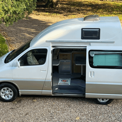 Toyota Granvia WELLHOUSE Camper Van 2 Berth 2690cc Petrol Automatic PRO Conversion