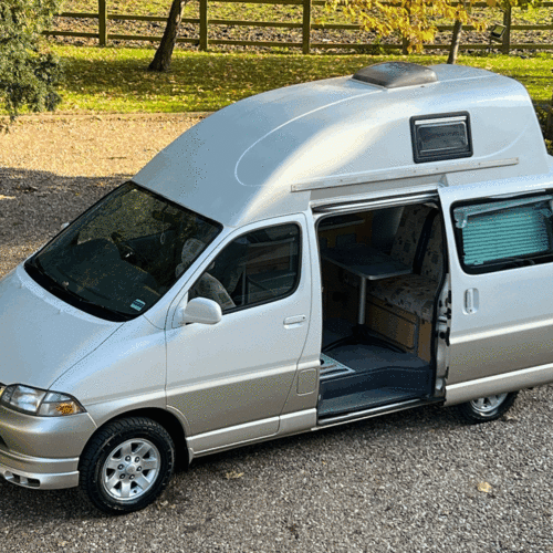 Toyota Granvia WELLHOUSE Camper Van 2 Berth 2690cc Petrol Automatic PRO Conversion