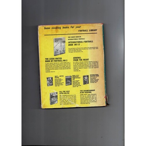 Bobby Charlton's book of European Football No.2 (hardbook) 1970