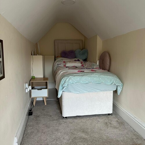 OLD WOLVERTON - 3 BEDROOM BARN CONVERSION