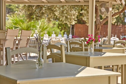 Cascade Holiday Resort – Poros 