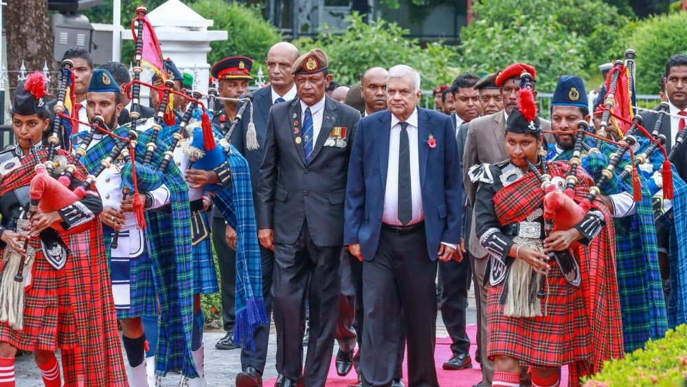 ஆயுதப்படையினர் நினைவு தினம் 