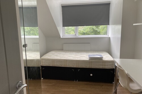 10 Cliff Mount Terrace