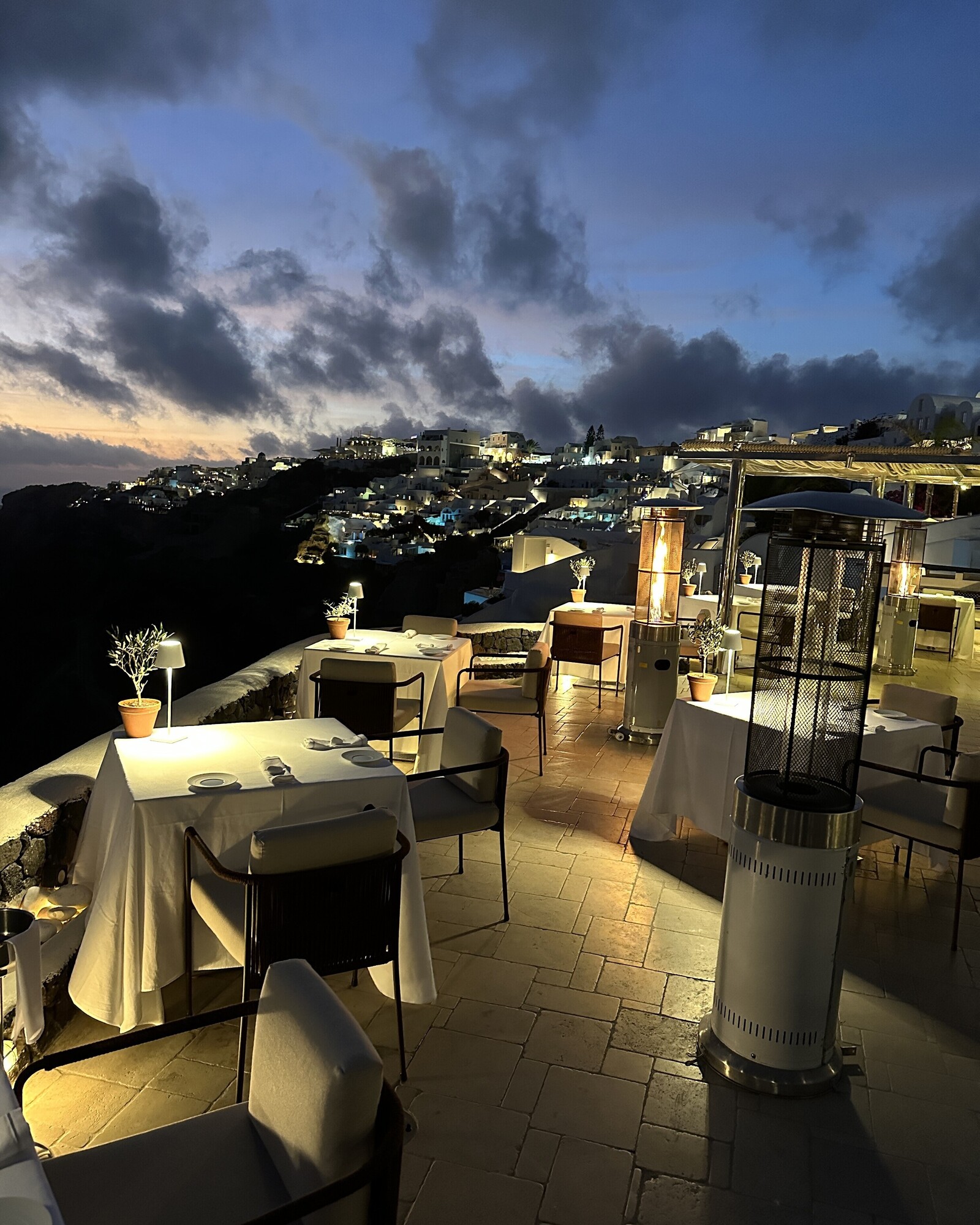 Petra Restaurant, Oia