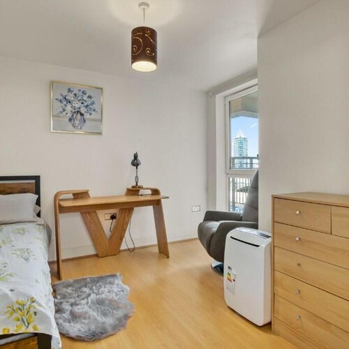 Lombard Road, London, SW11