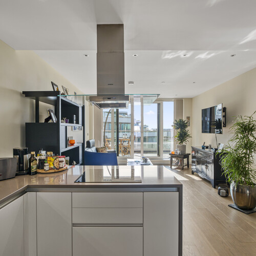 Sopwith Way, London, SW11