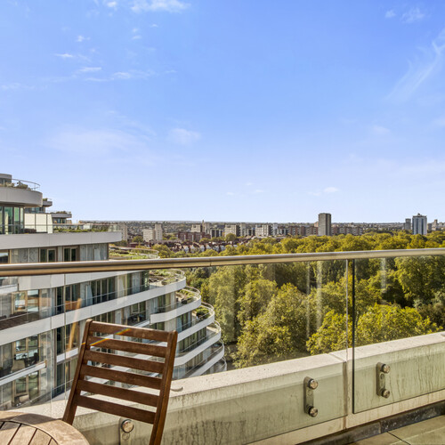 Sopwith Way, London, SW11